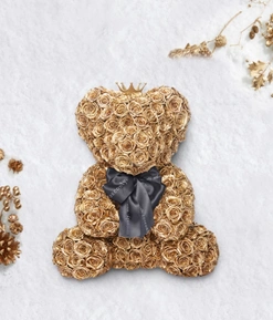 爱满圣诞金色加冕roseonly推出限量款金熊