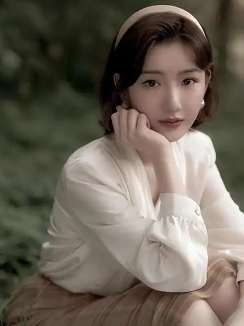 毛晓彤刚出生被父亲丢垃圾堆成名后却被父亲索要5000万赡养费