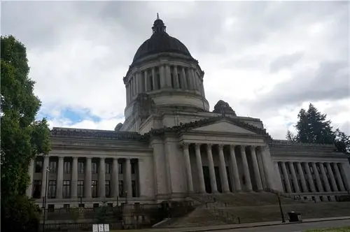 哥伦比亚跨海大桥是俄勒冈州和华盛顿州两州的分界桥.