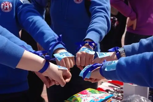 恩,亲身经历过真的是感觉不一样,这几天小编参与了一些线下蓝丝带活动