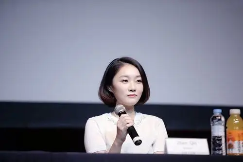 电影《女高怪谈》釜山国际电影节签约发布会导演秦榛讲话