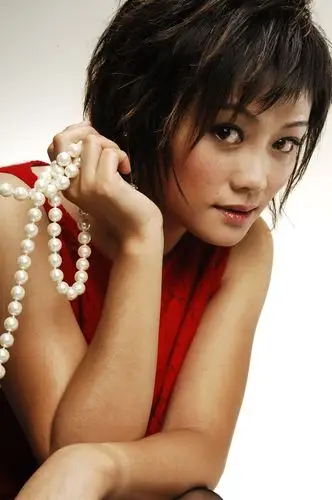 何静签约公司何静经纪公司何静经纪人