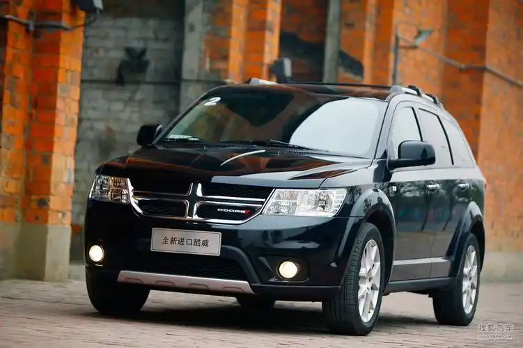 2013款道奇酷威24l试驾实拍