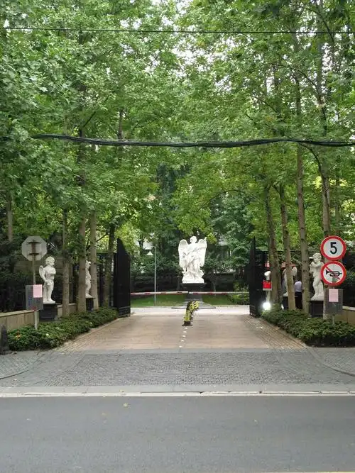 上海市静安区新闸路景