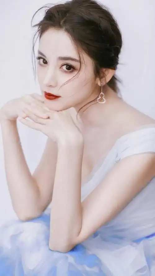 中国最美女明星,秋冬都在穿什么_手机搜狐网