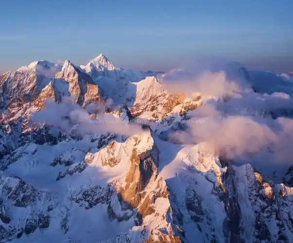四川旅游贡嘎雪山