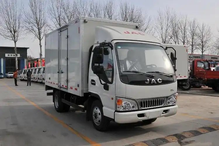 7米 国五单排厢式轻卡载货车(hfc5040xxyp93k1b4v-s)
