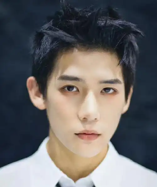 小帅哥王安宇整容了吗?他是怎么颜值逆袭的