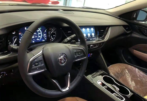 实拍君威:最便宜的别克中级车,1.5t动力,颜值内饰是惊喜