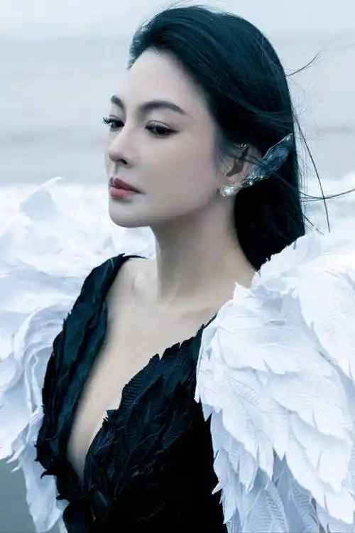 又被张雨绮惊艳到!