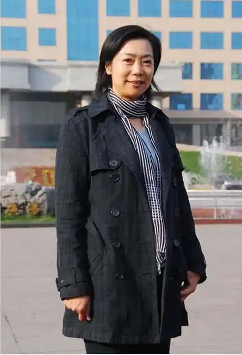 女排五连冠梁艳当老板身家过亿嫁给球迷丈夫女儿入清华