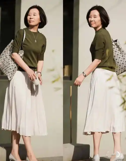 "过膝裙"才是50岁女人的首选,优雅又遮肉,高级显气质