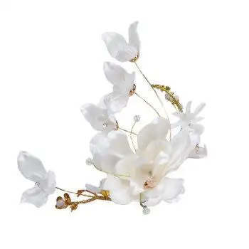 意卡佐新娘头饰2018新款森系白色韩版头花发箍婚纱礼服手工发饰 模特