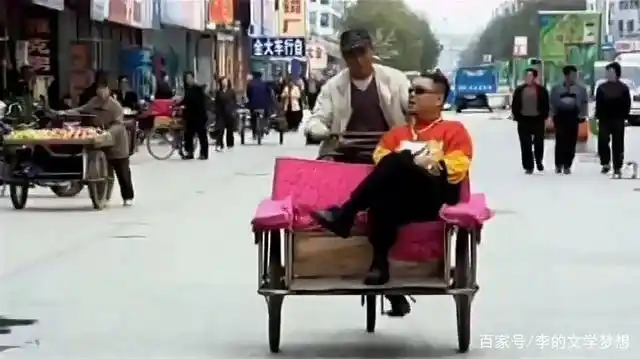 范德彪坐倒骑驴