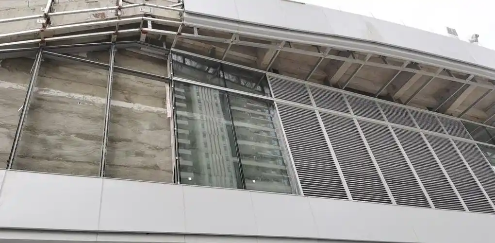 成都青羊区成都青羊区招玻璃幕墙立龙骨师傅350一天九小时三个-鱼泡网