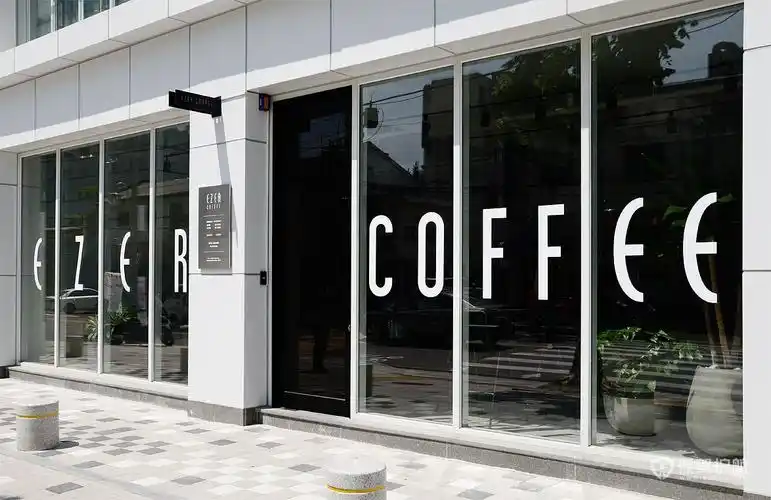 冷淡系咖啡馆门头设计效果图