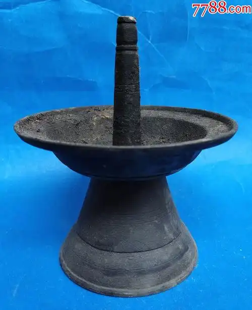 清代厚重老蜡烛台