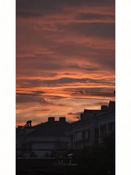 落日熔金暮云合璧