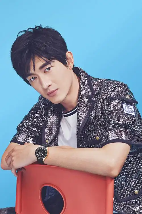 林更新《perfect time 时计》封面写真图片