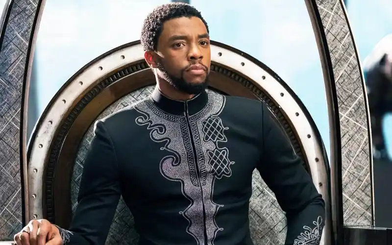 永远的黑豹·永远的瓦坎达.永远的国王/致敬查德维克·博斯曼