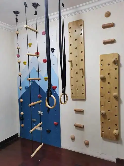 儿童攀岩墙多款搭配爱玩不累