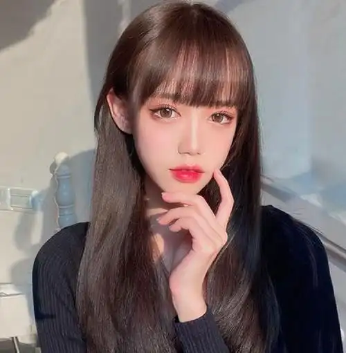 下巴很短的女生好吗,脸短下巴短的女生发型