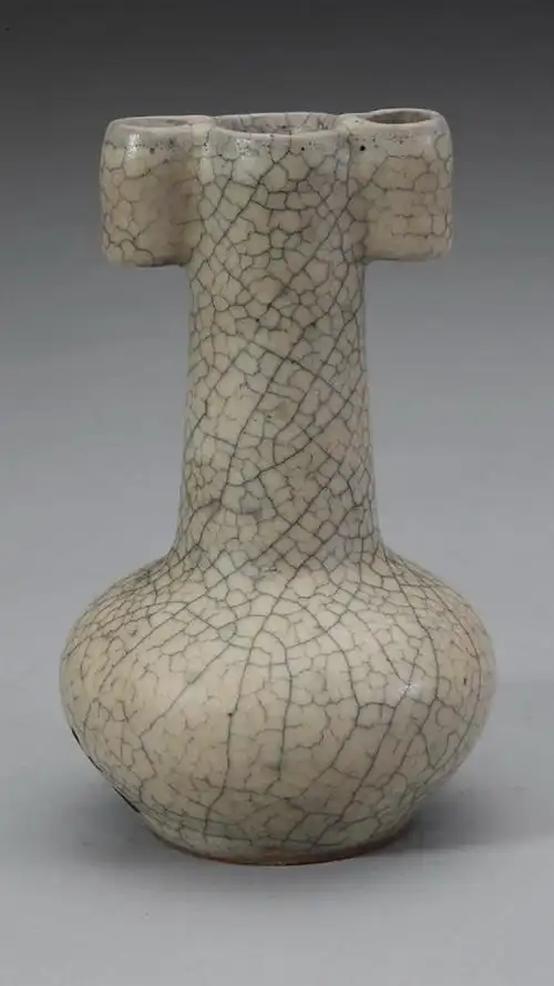 下一张 故宫博物院(藏)「金丝铁线」哥窑