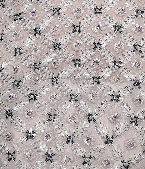 香奈儿高级女装春/夏2011 高级定制 珠片 面料 奢华