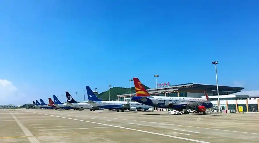 10月1日-8日,衢州机场的航班客流达378人次,航班累计执行6架次