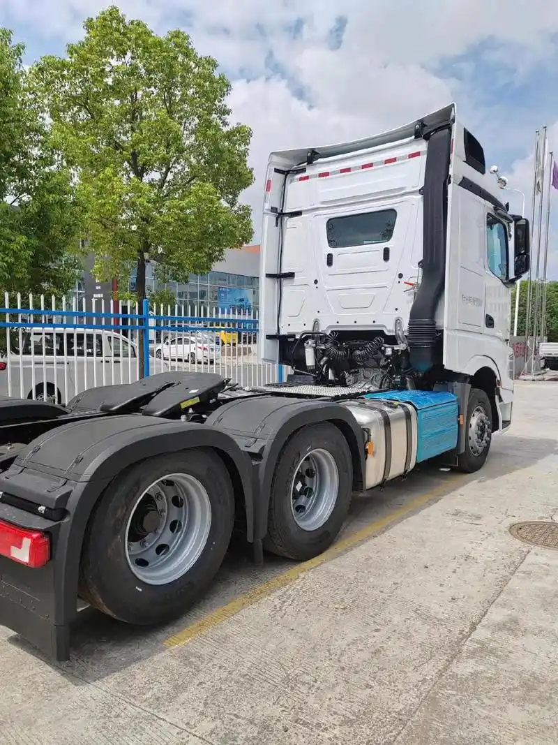 奔驰阿克托斯 福利来了999999 奔驰actros530后提升桥天山白