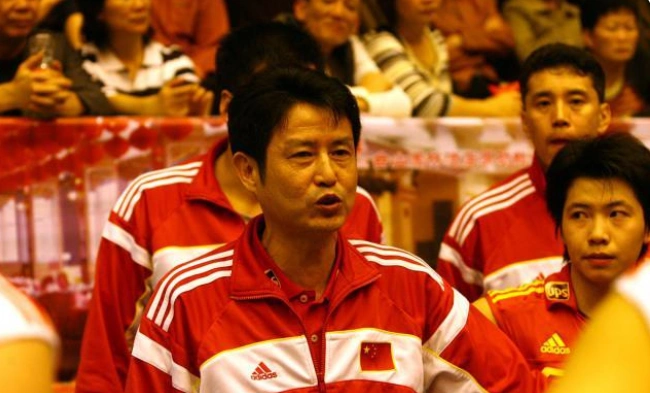 奥运经典回首!中国女排雅典上演逆转奇迹 陈忠和带队重返巅峰