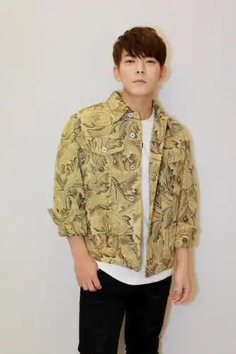 陈翔湖南卫视帅气跨年 全能偶像2018火力全开