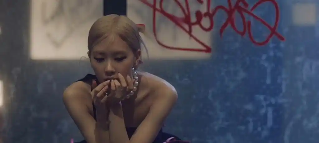 朴彩英rosé 《gone》 自制60帧高清动态壁纸