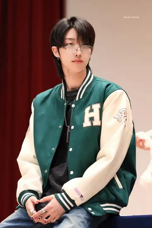 the8徐明浩超话78#徐明浩全世界最可爱#9615@徐明浩_the8