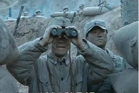 电视剧中,战士们使用此机枪不断地喷出火舌,无穷无尽子弹从枪口打出