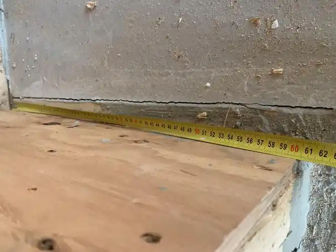 西厨冰箱位置量尺