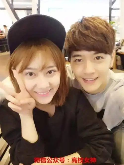 宅男女神曹曦月面孔甜美,被称为清纯版杉菜?