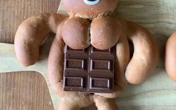 有巧克力腹肌的面包哈哈哈哈