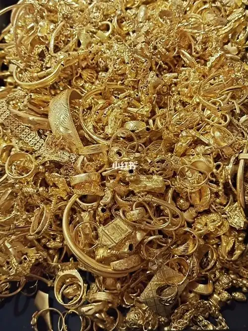 很多客户都是第一次卖黄金首饰,没有经验不知道怎么卖,也不知道如何