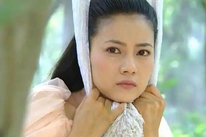 古装剧中美人上吊,李若彤惊艳,范冰冰动人,最后一张画面太壮观