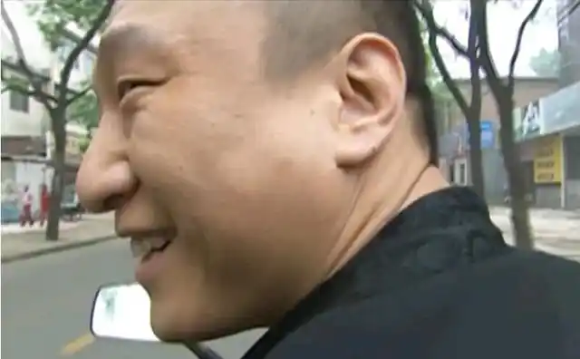 2003年电视剧《征服》近些年突然火了,其中"刘华强买瓜"片段被做成了