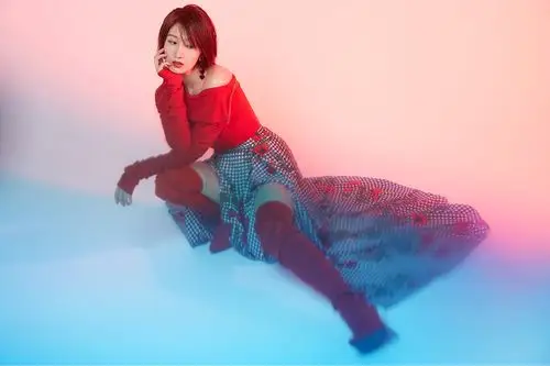 肖涵曝视觉大片色感震撼尽展柔情美