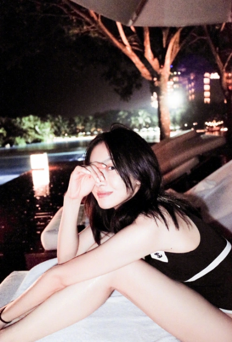 金鹰节被观众质疑身材走样宋茜晒出泳装照小蛮腰格外吸睛