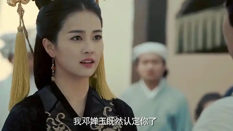 白鹿9个古装造型!《周生如故》甜美,《玉楼春》优雅,《招摇》霸气邪媚