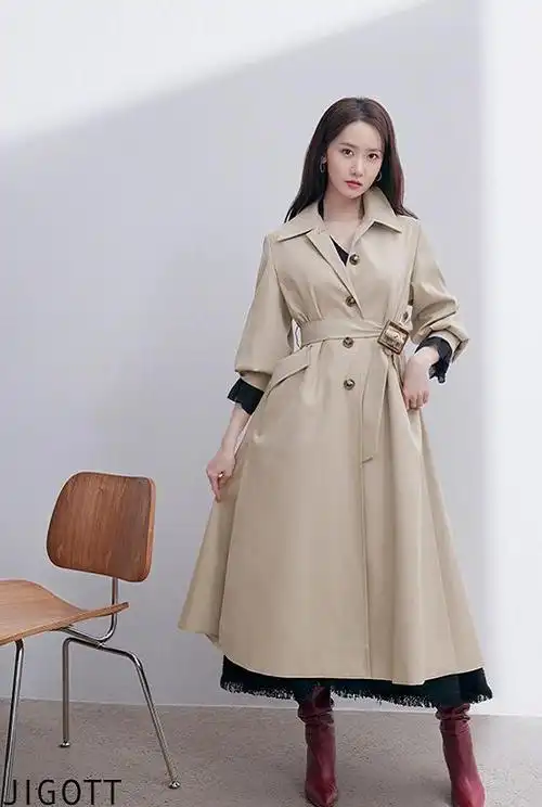 林允儿最新秋冬画报,穿西装大衣化身乡镇女企业家