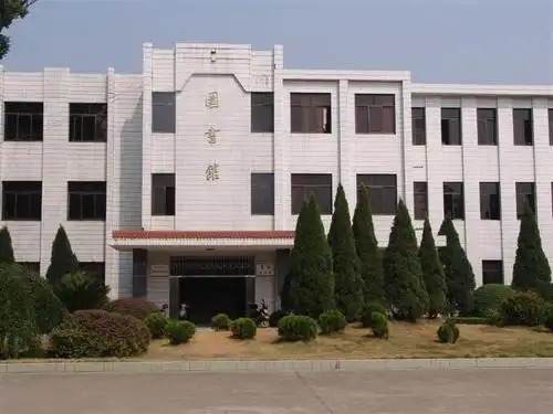 江西省万安中学的介绍