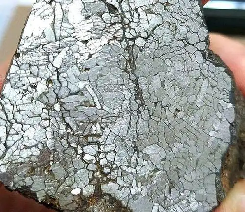 科普:不同类群的铁陨石之间有何异同?