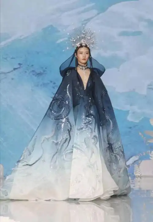 设计师熊英这是一场专门为济南准备的大秀