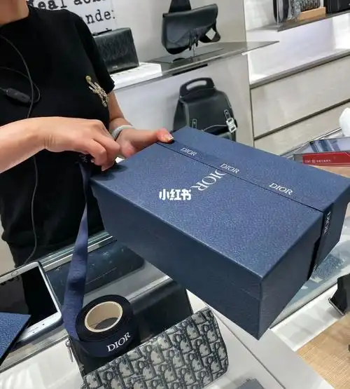 dior老花男款马鞍包