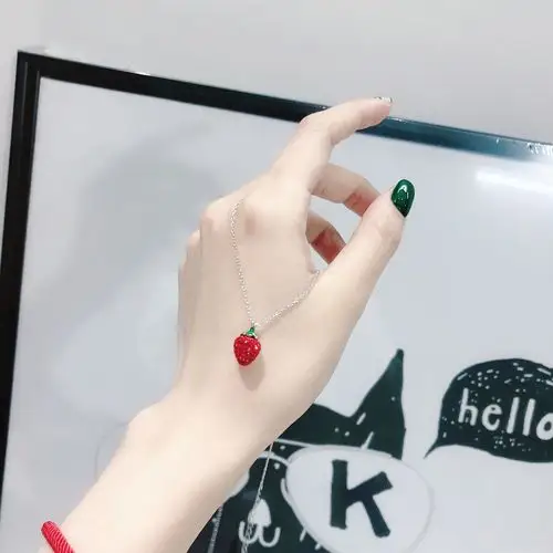 韩国春夏新品925纯银立体满钻草莓锁骨链ins风可爱红色小草莓项链